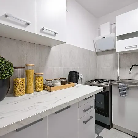 Apartment Oasis 2 In Center Downtown Warsaw